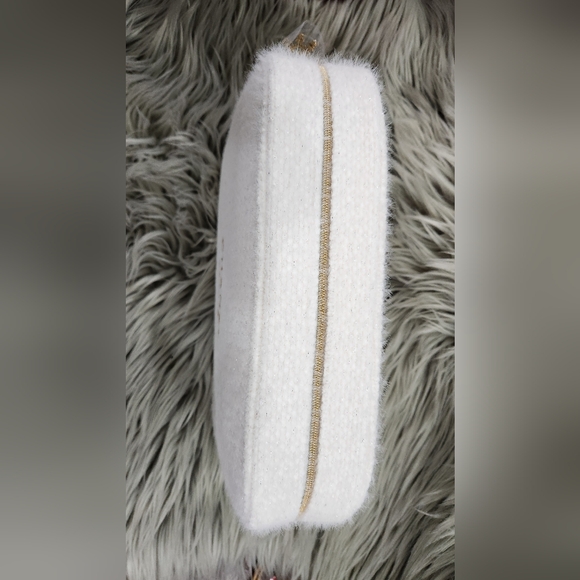 Chanel Beauty Bag brand New - Picture 3 of 7